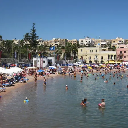 Sliemas Finest Fresh And Stylish Lägenhet