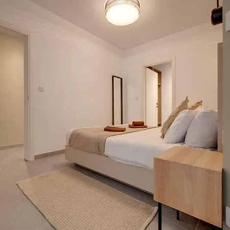 Sliemas Finest Fresh And Stylish Apartment *
